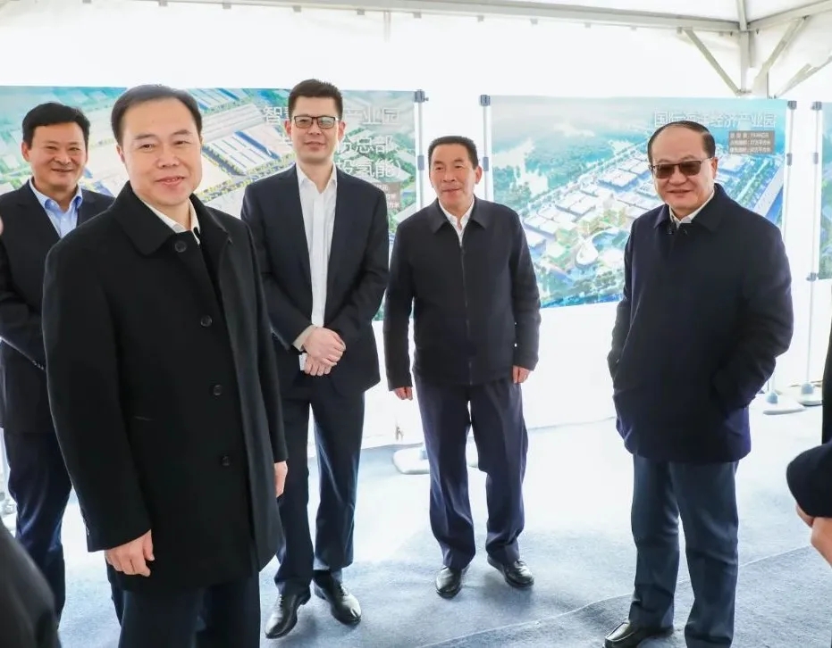 易铁军出席吉林省交通材料产业园项目开工仪式 易铁军出席吉林省交通材料产业园项目开工仪式
