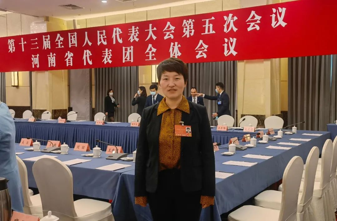 两会声音丨王杜娟积极建言,创新引领制造业高质量发展 两会声音丨王杜娟积极建言,创新引领制造业高质量发展