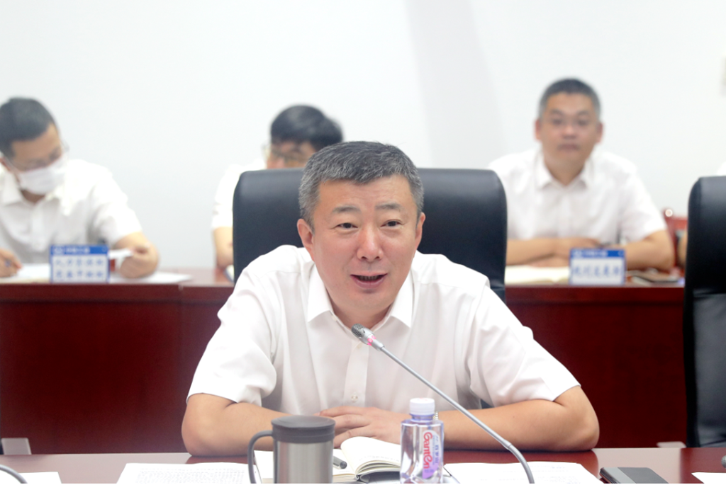 中国中铁党委常委、副总裁、总法律顾问于腾群到中铁工业开展提高上市公司治理水平专题调研 中国中铁党委常委、副总裁、总法律顾问于腾群到中铁工业开展提高上市公司治理水平专题调研