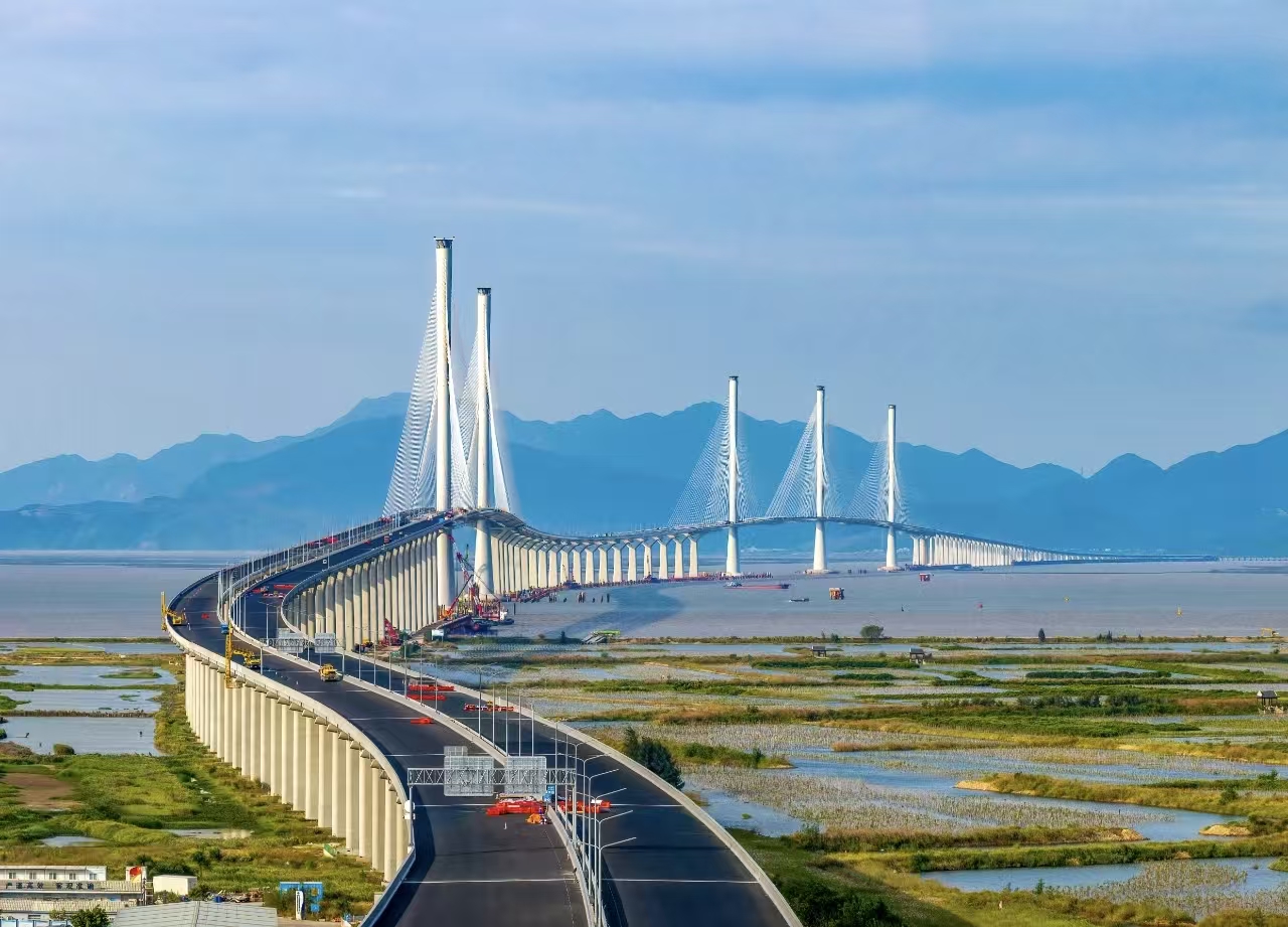 开局“十五五”，人民日报整版点赞