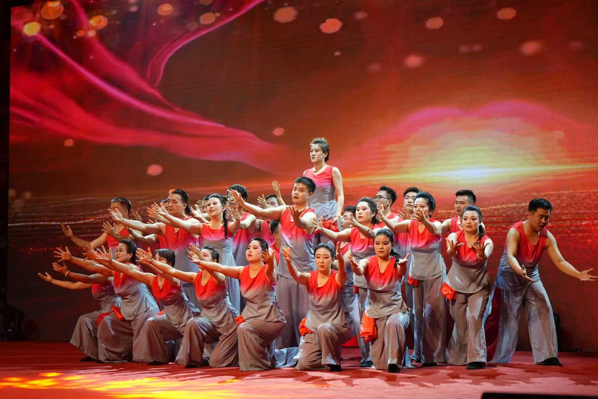 赓续红色血脉，凝聚奋斗力量