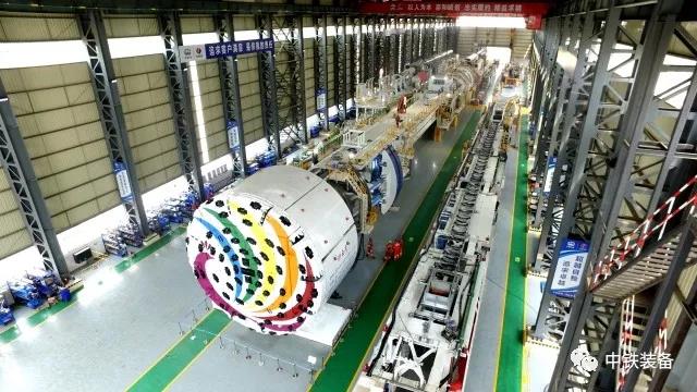 国之重器中铁装备“彩云号”开启掘进征程(测试01) 国之重器中铁装备“彩云号”开启掘进征程(测试01)