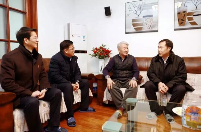 暖冬行动 爱满万家 暖冬行动 爱满万家