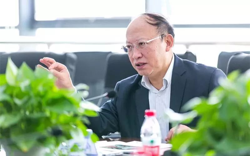 中国工程院副院长、中国科学技术协会副主席何华武院士调研中铁装备 中国工程院副院长、中国科学技术协会副主席何华武院士调研中铁装备
