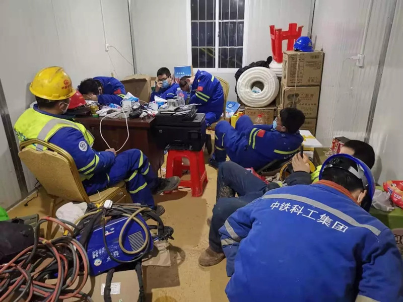 7天7夜,中铁科工火神山医院维保攻坚战告捷! 7天7夜,中铁科工火神山医院维保攻坚战告捷!