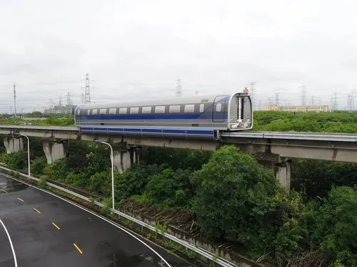 中铁工业将于年底研制完成时速600公里高速磁浮轨道钢梁、道岔系统