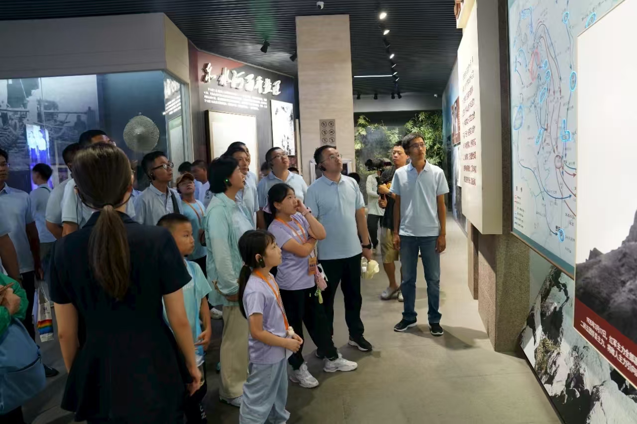 请体验来自中铁工业劳模先进的专属幸福亲子夏日时光 请体验来自中铁工业劳模先进的专属幸福亲子夏日时光